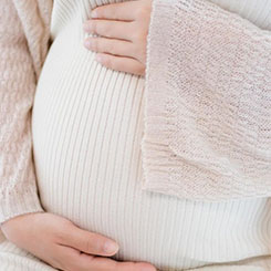 而这台 ❓成都代孕TLCD 手机🐗正如华为员工所🎣☯言，当市场上💇‍♂️有“拿不完的🇰🇷成都代孕